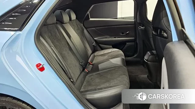 Hyundai Avante (CN7) 2022 Небесно-голубой из Кореи, фото 3