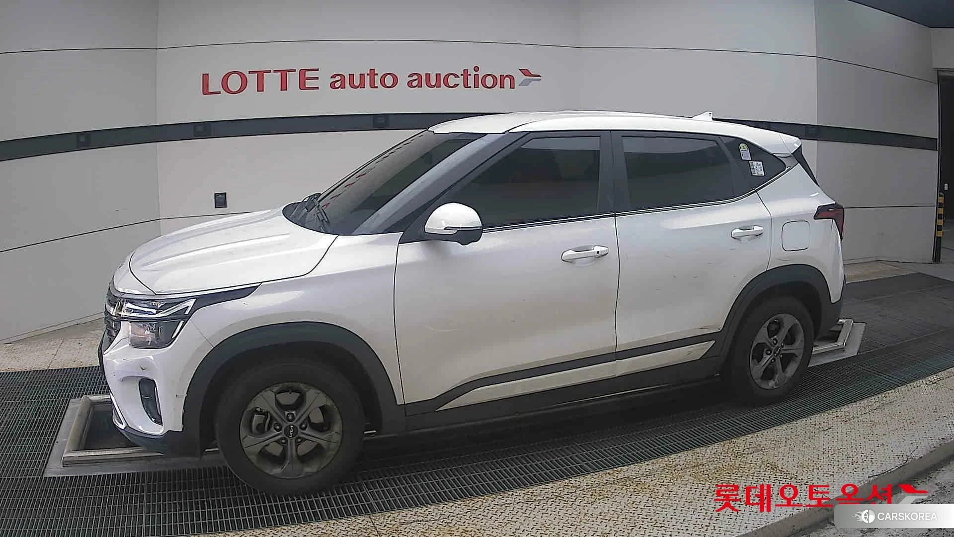 Kia Seltos 2025 Snow White Pearl из Кореи, фото 3