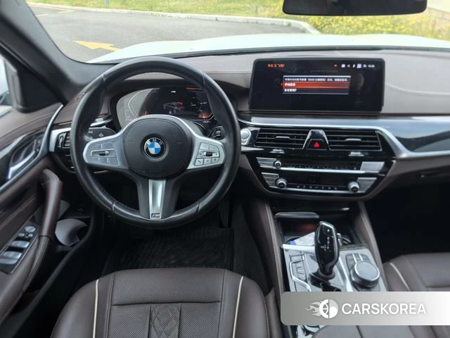 BMW 5 series 2023 Белый из Китая, фото 3