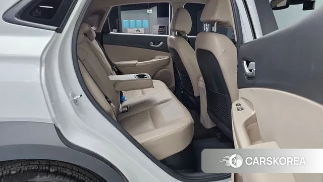 Hyundai Kona Hybrid 2019 Белый из Кореи, фото 3