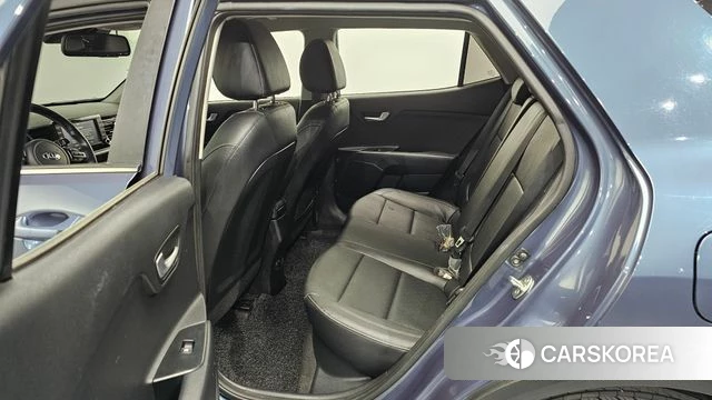 Kia Stonic 2019 Синий из Кореи, фото 3