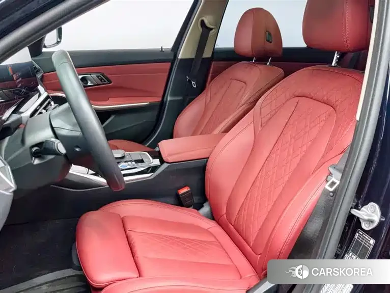 BMW i3 2024 Черный из Китая, фото 3