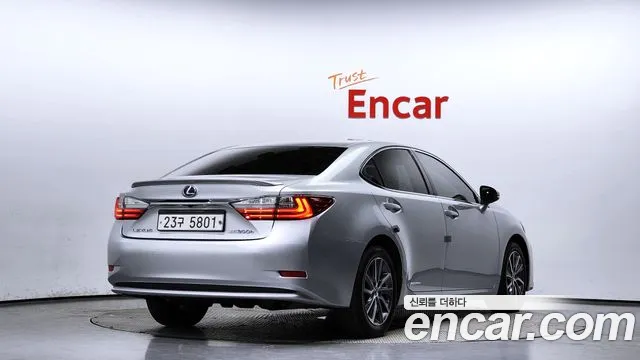 Lexus New ES300h id 2629604 из Кореи 3