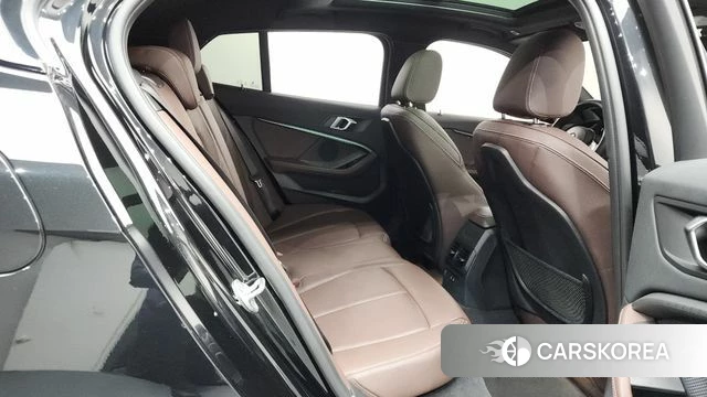 BMW 1 Series (F40) 2021 Черный из Кореи, фото 3