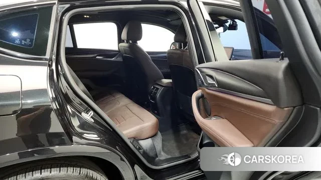 BMW X4 (G02) 2022 Черный из Кореи, фото 3