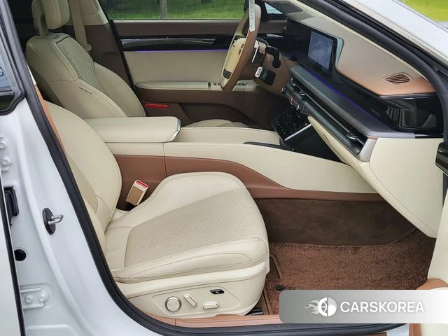 Hyundai Grandeur Hybrid (GN7) 2023 Белый из Кореи, фото 3