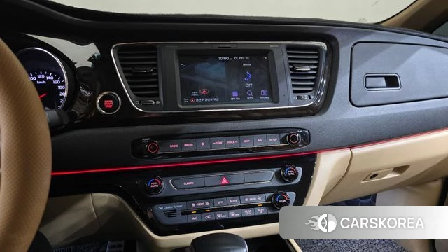 Kia The New Carnival 2019 Белый из Кореи, фото 3