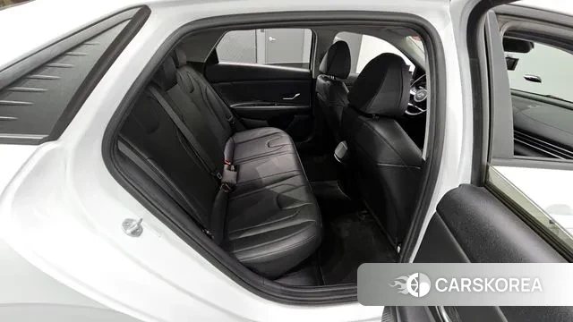 Hyundai Avante Hybrid (CN7) 2021 Белый из Кореи, фото 3