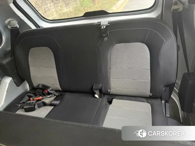 Wuling Automobile Wuling Hongguang 2023 Серебристо-серый из Китая, фото 3
