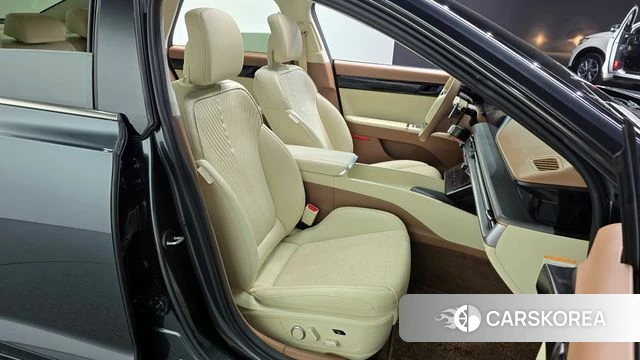 Hyundai Grandeur Hybrid (GN7) 2023 Серый из Кореи, фото 3