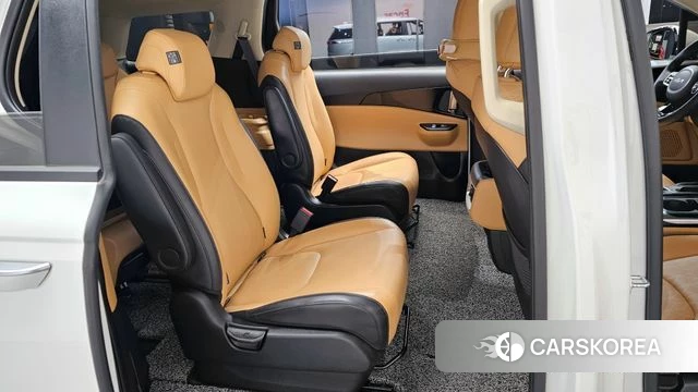 Kia Carnival 4th generation 2023 Белый из Кореи, фото 3