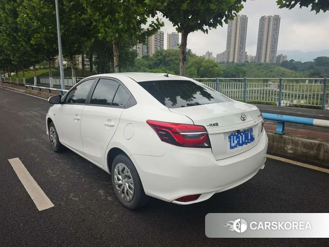 Toyota Vios 2021 Белый из Китая, фото 3