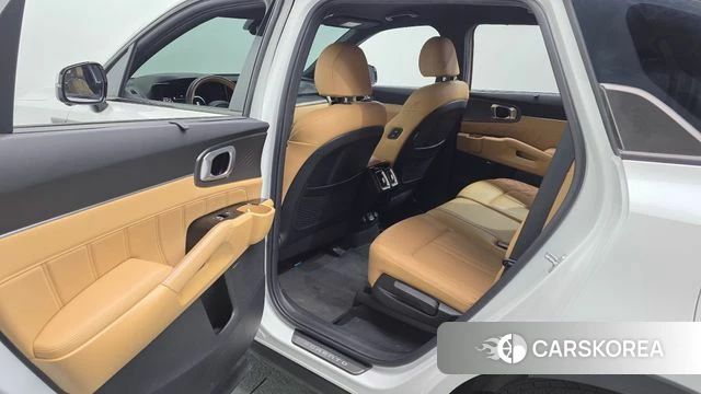 Kia Sorento 4th Generation 2023 Белый из Кореи, фото 3