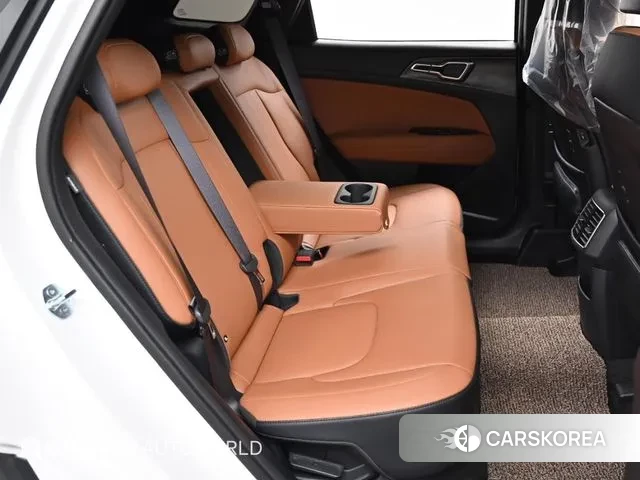Kia Sportage 5th Generation Hybrid 2024 Белый из Кореи, фото 3