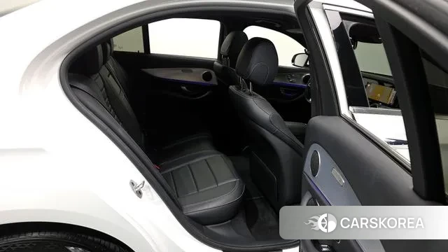 Mercedes-Benz E-Class W213 2019 Белый из Кореи, фото 3