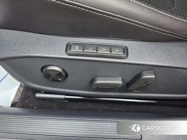 Volkswagen 7th Generation of Jetta 2020 Белый из Кореи, фото 3