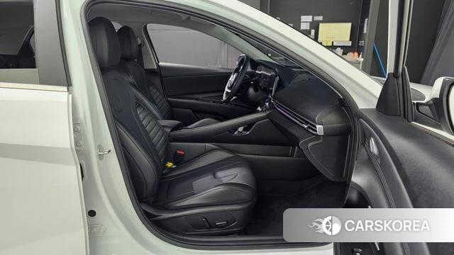 Hyundai Avante (CN7) 2023 Белый из Кореи, фото 3