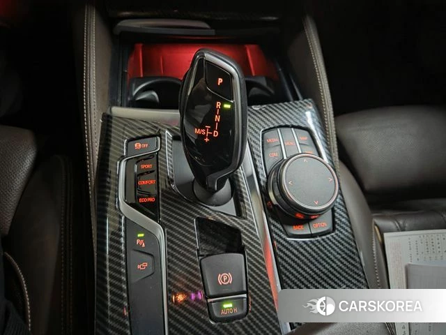 BMW 5 Series (G30) 2018 Черный из Кореи, фото 3