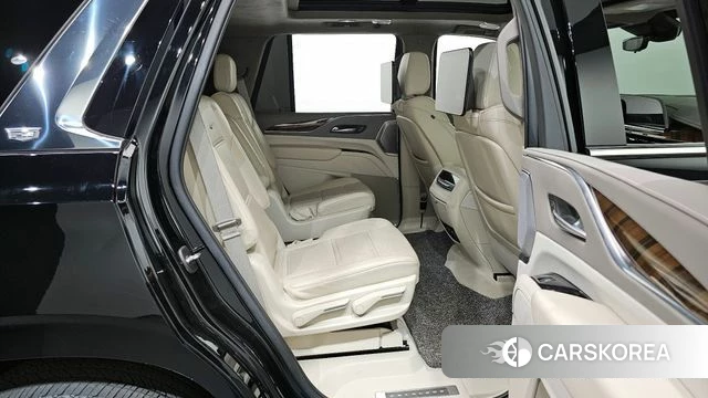 Cadillac Escalade 5th Generation 2022 Черный из Кореи, фото 3