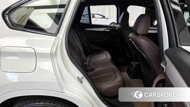 BMW X1 (F48) 2022 Белый из Кореи, фото 3