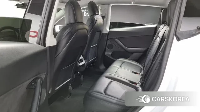 Tesla Model Y 2021 Белый из Кореи, фото 3