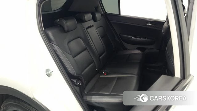 Kia Sportage The Bold 2021 Белый из Кореи, фото 3