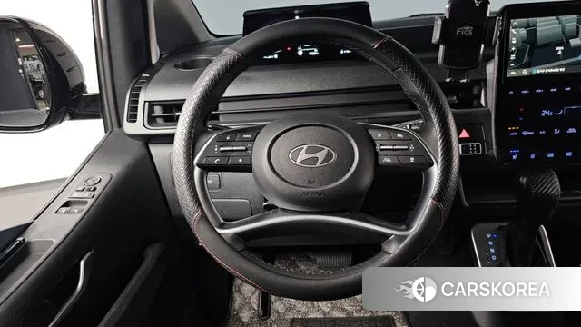 Hyundai Staria 2025 Черный из Кореи, фото 3