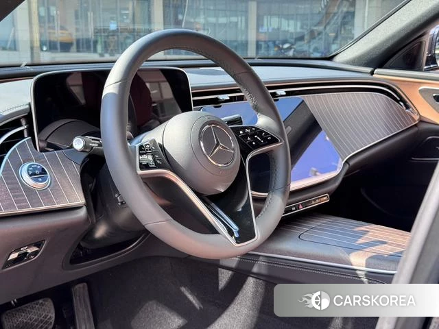 Mercedes-Benz E-class id 4190522 из Китая 3