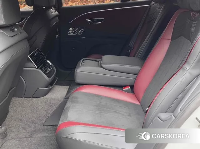 Bentley Flying Spur 3rd Generation 2023 Белый из Кореи, фото 3