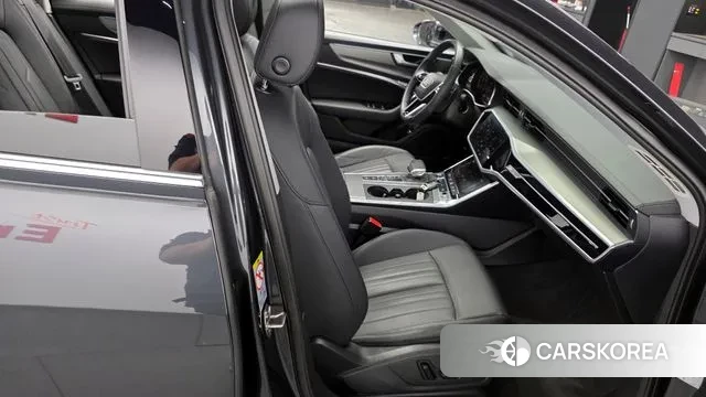 Audi A6 (C8) 2023 Серый из Кореи, фото 3