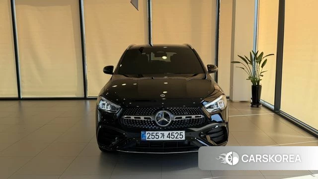 Mercedes-Benz GLA - Class H247 2025 Черный из Кореи, фото 3