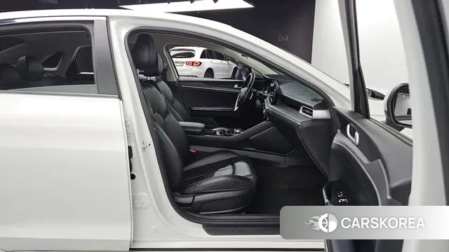 Kia K5 3rd generation 2022 Белый из Кореи, фото 3