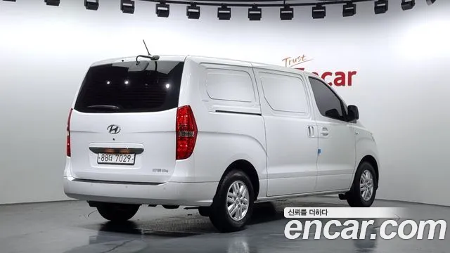 Hyundai The New Grand Starex 2019 Белый из Кореи, фото 3