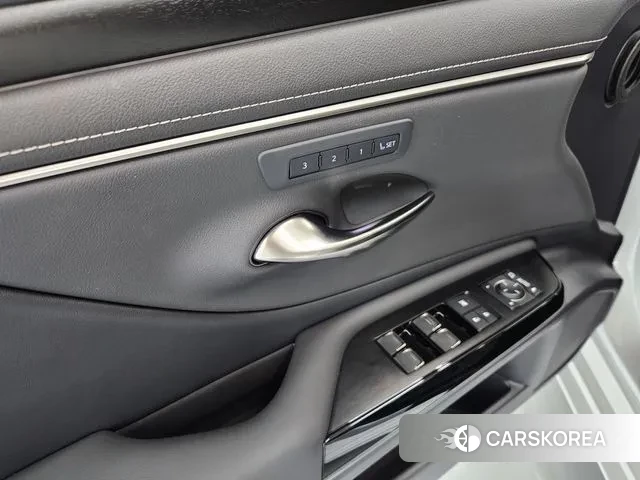 Lexus ES300h 7th generation 2024 Белый из Кореи, фото 3