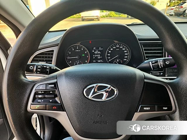Hyundai Avante AD 2018 Белый из Кореи, фото 3