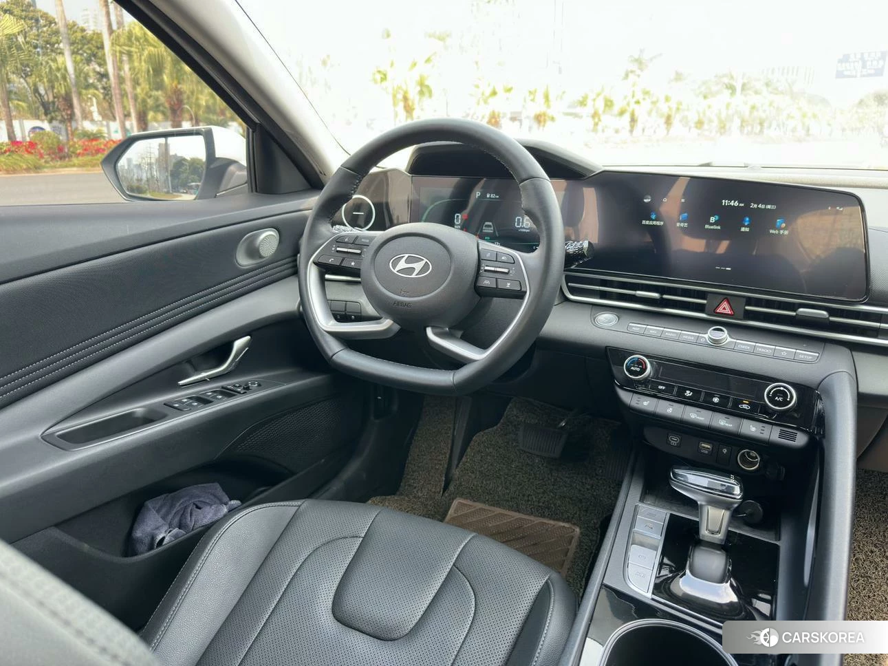 Hyundai Elantra 2023 Белый из Китая, фото 3