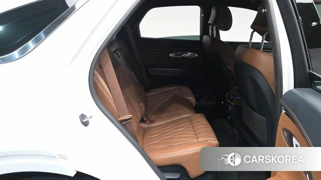 Genesis GV70 2022 Белый из Кореи, фото 3