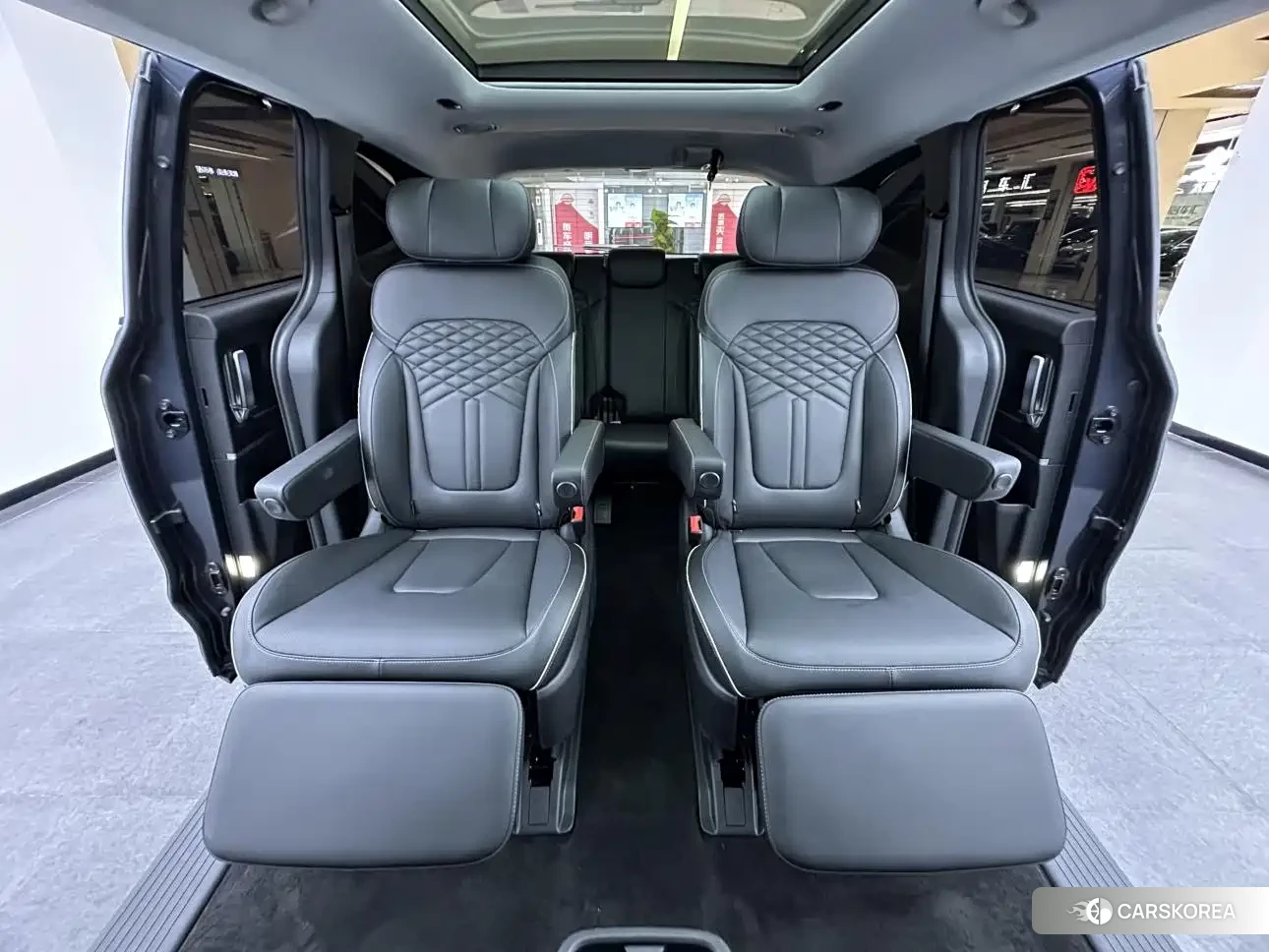 Hyundai Kustu 2024 Silver/gray из Китая, фото 3