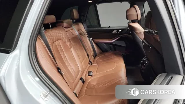 BMW X5 (G05) 2024 Серебристо-серый из Кореи, фото 3