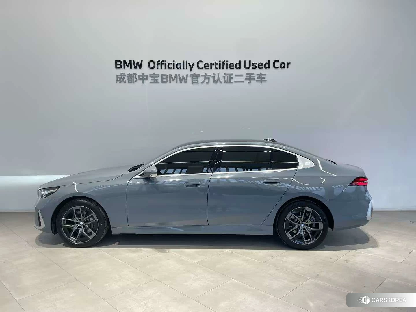 BMW 5 series 2024 Белый из Китая, фото 3