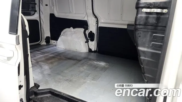 Hyundai Staria 2021 Белый из Кореи, фото 3