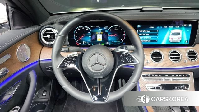 Mercedes-Benz E-Class W213 2023 Белый из Кореи, фото 3