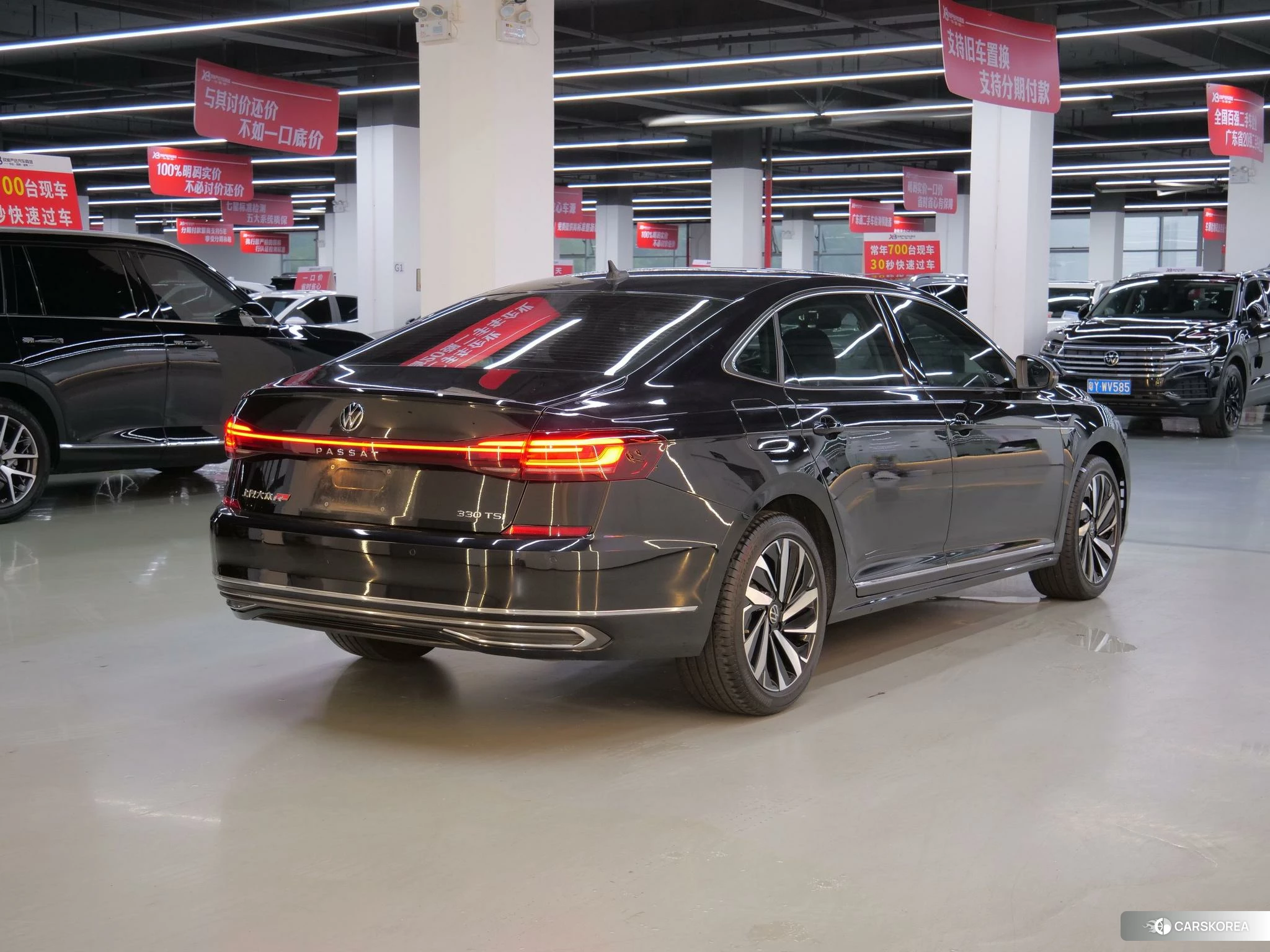 Volkswagen Passat 2023 Черный из Китая, фото 3