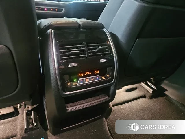 BMW X6 (G06) 2024 Белый из Кореи, фото 3