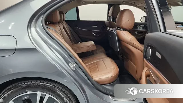 Mercedes-Benz E-Class W213 2020 Серый из Кореи, фото 3