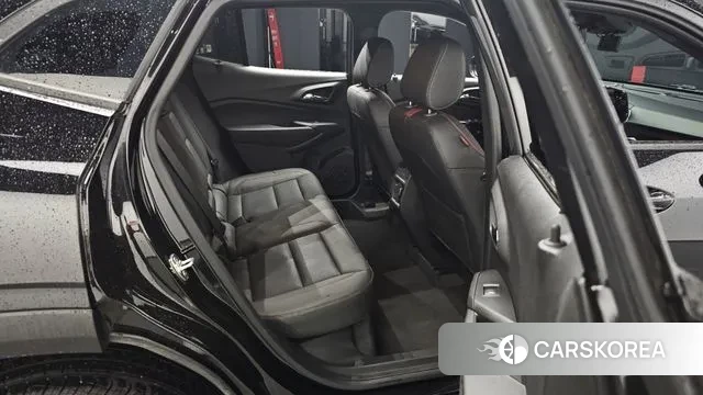 Chevrolet (GM Daewoo) Trax Crossover 2023 Черный из Кореи, фото 3