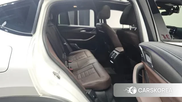 BMW X4 (G02) 2021 Белый из Кореи, фото 3