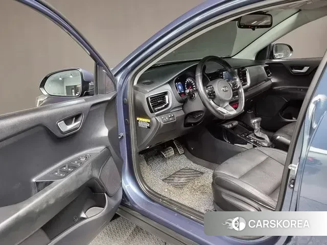 Kia Stonic 2018 Синий из Кореи, фото 3