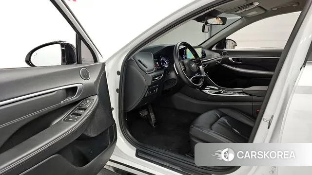 Hyundai Sonata (DN8) 2021 Белый из Кореи, фото 3