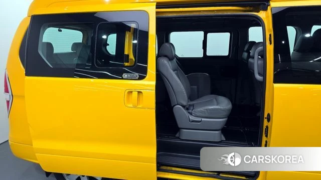 Hyundai The New Grand Starex 2019 Желтый из Кореи, фото 3